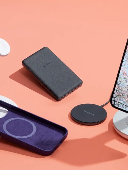 راهنمای کامل خرید اکسسوری آیفون: لذت کار با گوشی اپل!